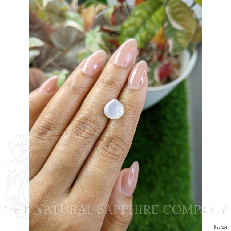 3.79 Ct. White Cabochon Moonstone from Ceylon (Sri Lanka)