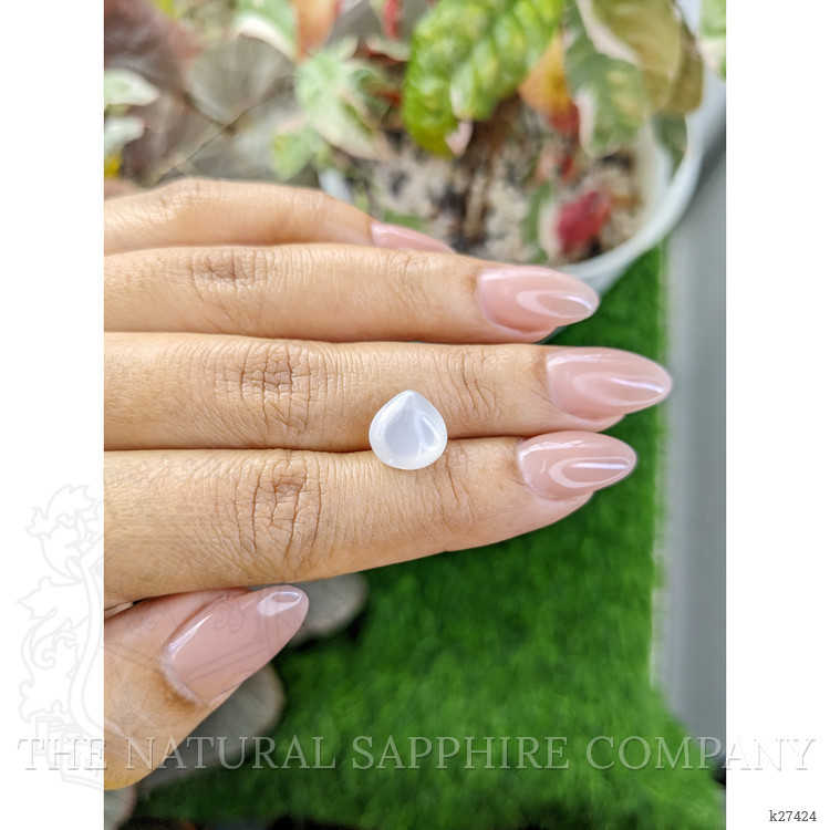 3.79 Ct. White Cabochon Moonstone from Ceylon (Sri Lanka)