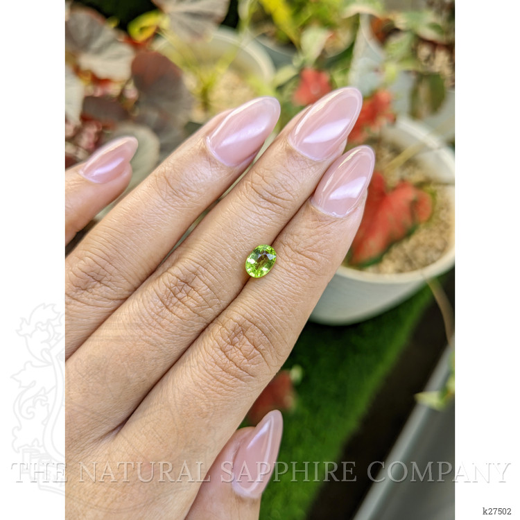 0.91 Ct. Green (Lime Green) Peridot from Pakistan