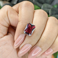 4.97 Ct. Pinkish Red Garnet from Ceylon (Sri Lanka) Life Style