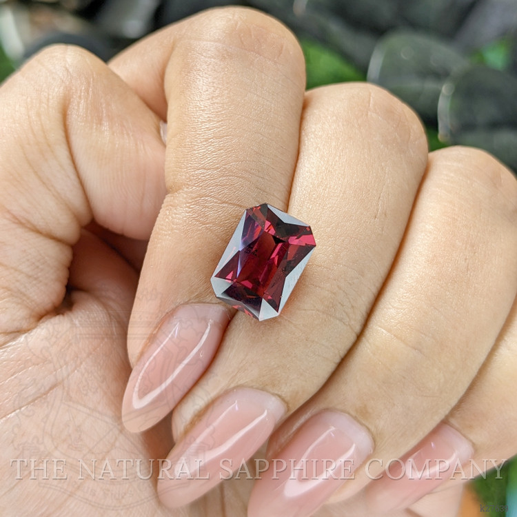 4.97 Ct. Pinkish Red Garnet from Ceylon (Sri Lanka)