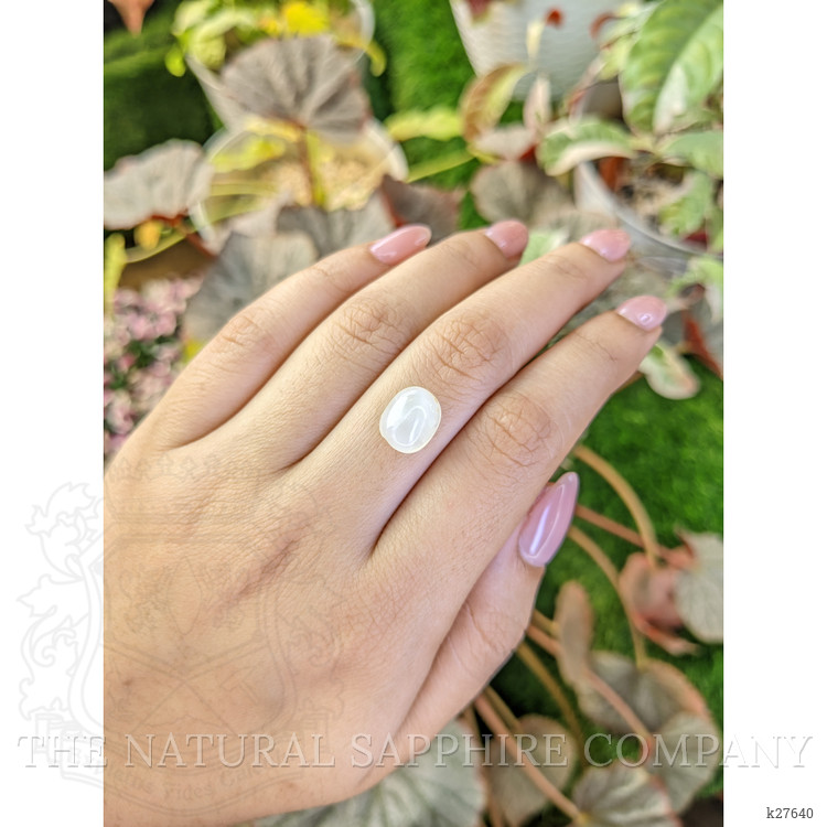 3.86 Ct. White Cabochon Moonstone from Ceylon (Sri Lanka)