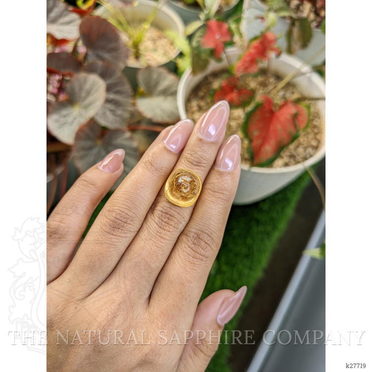 21.99 Ct. Golden Cabochon Citrine from Ceylon (Sri Lanka)