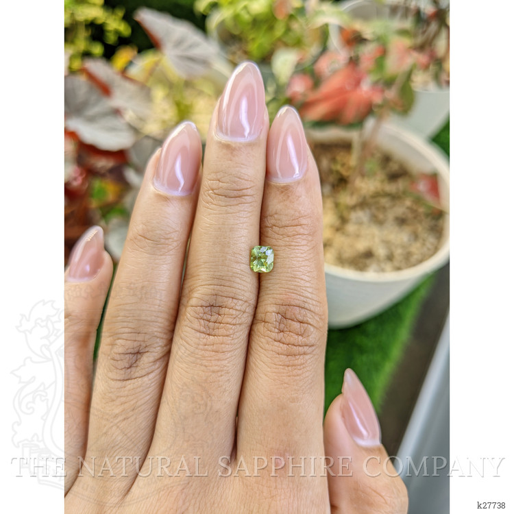 0.79 Ct. Green (Lime Green) Peridot from Pakistan