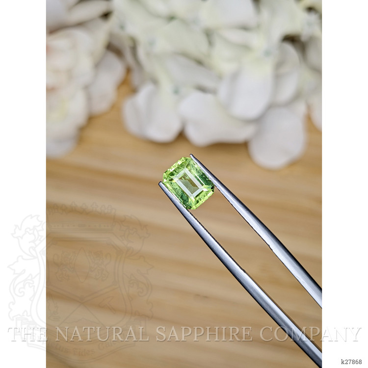1.47 Ct. Green (Lime Green) Peridot from Pakistan