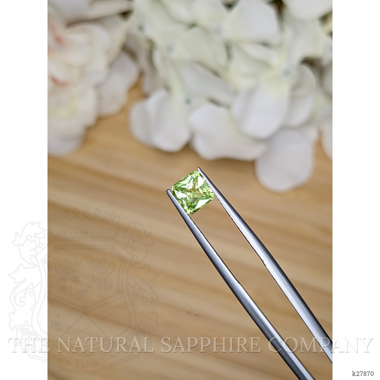 0.98 Ct. Green (Lime Green) Peridot from Pakistan
