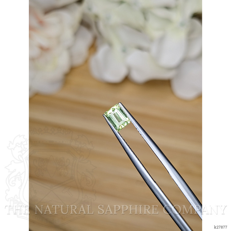 0.48 Ct. Yellowish Green Peridot from Ceylon (Sri Lanka)