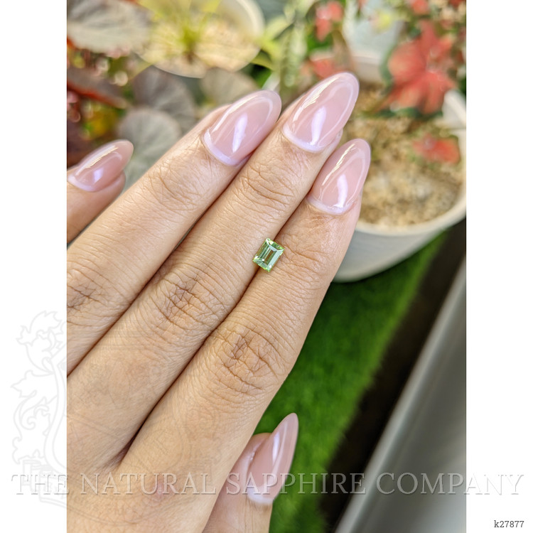 0.48 Ct. Yellowish Green Peridot from Ceylon (Sri Lanka)