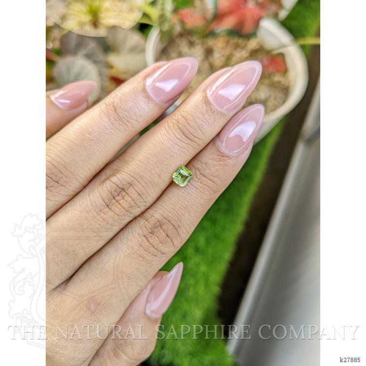 0.67 Ct. Green (Lime Green) Peridot from Pakistan