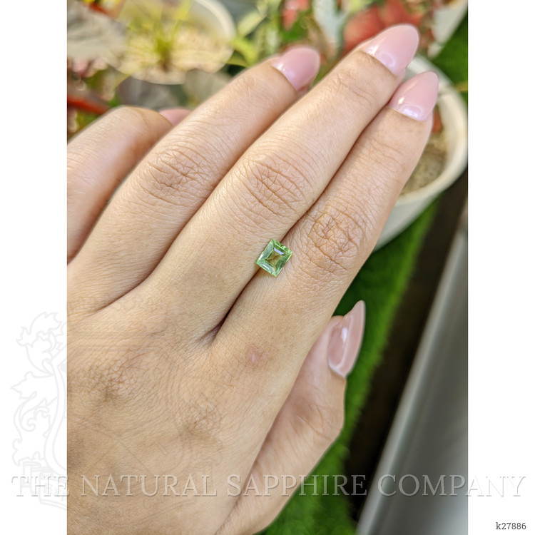 0.70 Ct. Green (Lime Green) Peridot from Ceylon (Sri Lanka)