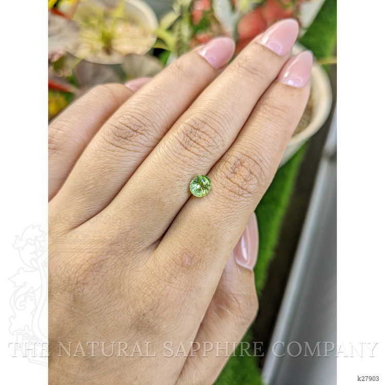 0.92 Ct. Green (Lime Green) Peridot from Ceylon (Sri Lanka)
