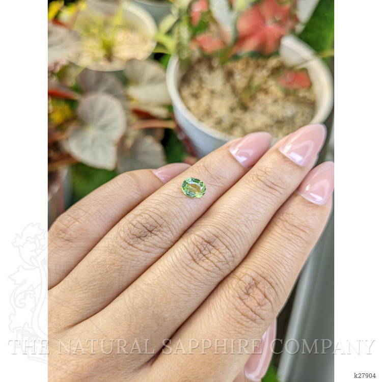 0.82 Ct. Green (Lime Green) Peridot from Ceylon (Sri Lanka)
