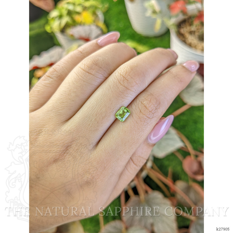 1.06 Ct. Green (Lime Green) Peridot from Pakistan
