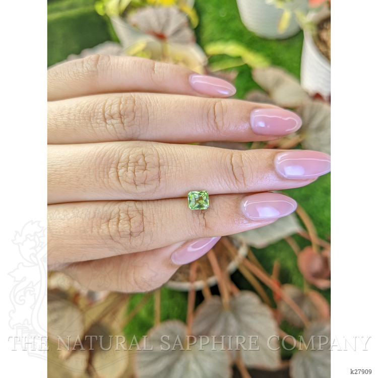 0.82 Ct. Green (Lime Green) Peridot from Ceylon (Sri Lanka)