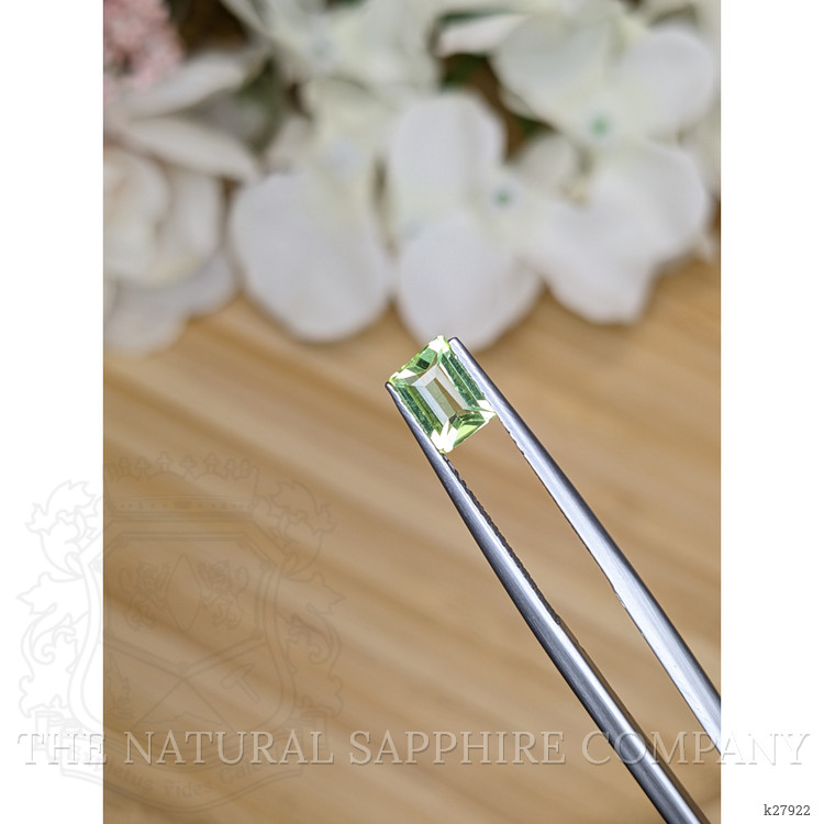 0.71 Ct. Green (Lime Green) Peridot from Ceylon (Sri Lanka)
