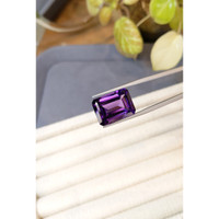 15.56 Ct. Purple Amethyst from Brazil Life Style
