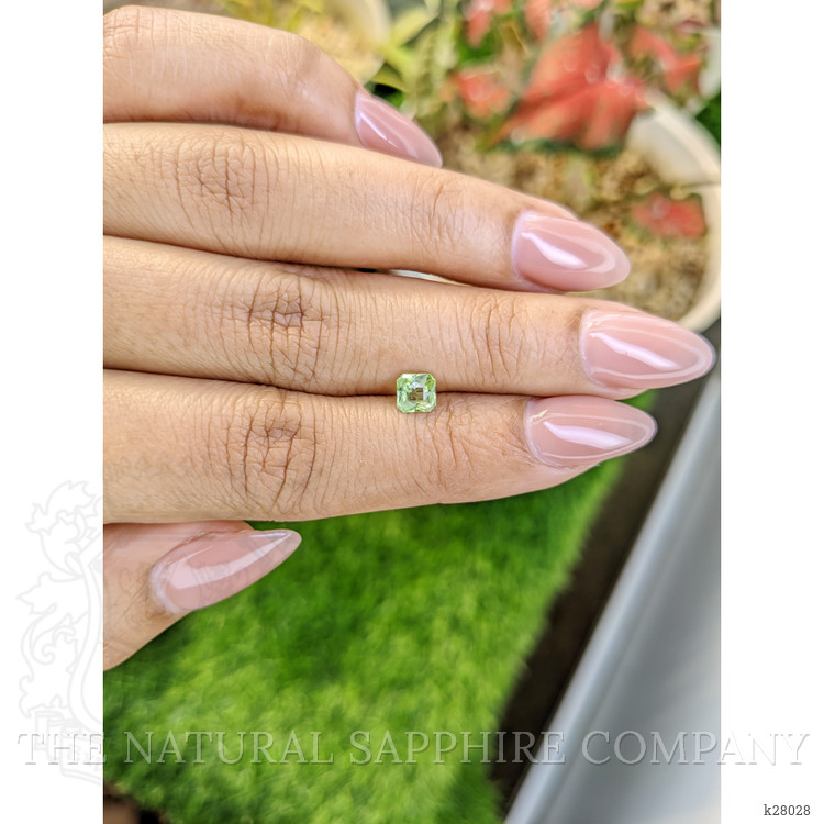 0.51 Ct. Green (Lime Green) Peridot from Pakistan
