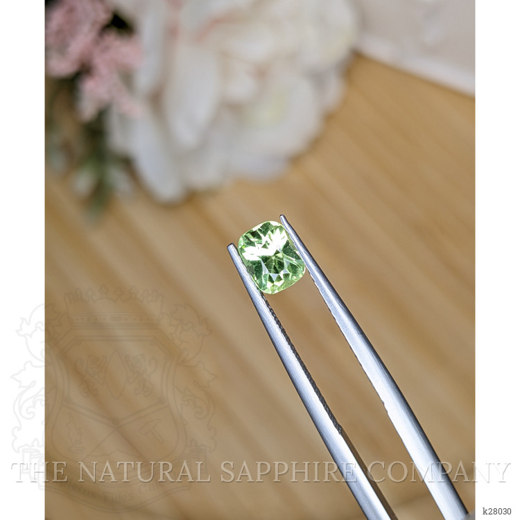 0.82 Ct. Green (Lime Green) Peridot from Pakistan