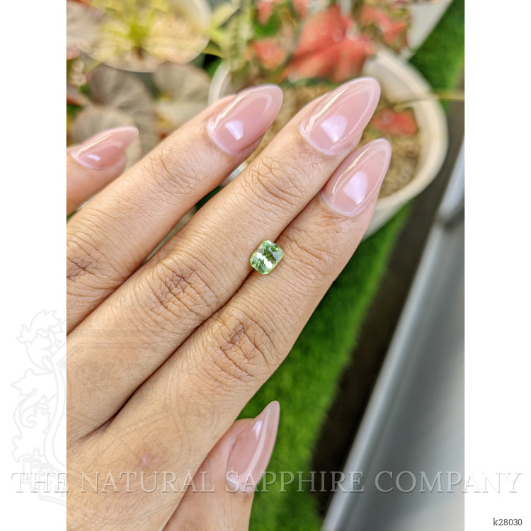 0.82 Ct. Green (Lime Green) Peridot from Pakistan