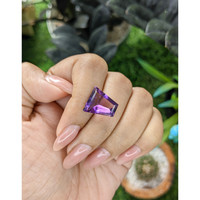 6.65 Ct. Purple Amethyst from Ceylon (Sri Lanka) Life Style