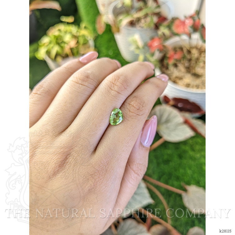 1.42 Ct. Green (Lime Green) Peridot from Pakistan