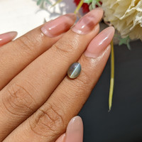 1.55 Ct. Cabochon Alexandrite from Tanzania Life Style