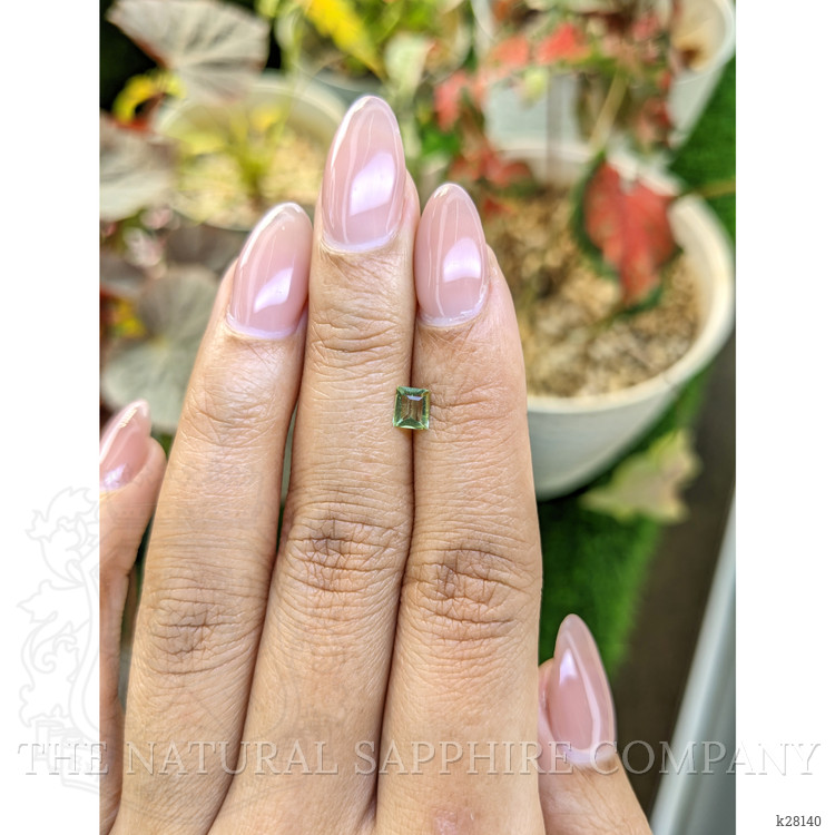 0.32 Ct. Green (Lime Green) Peridot from Pakistan