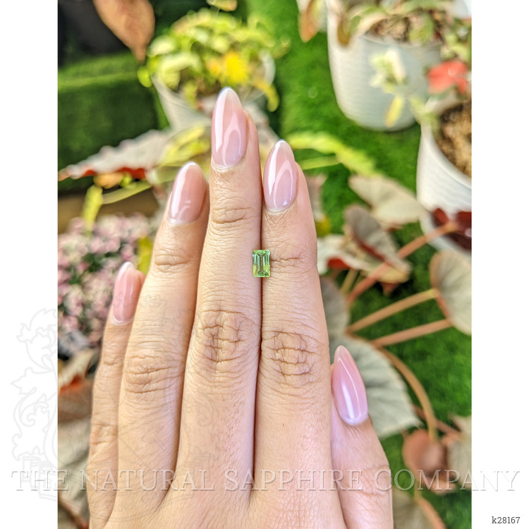 0.46 Ct. Green (Lime Green) Peridot from Pakistan