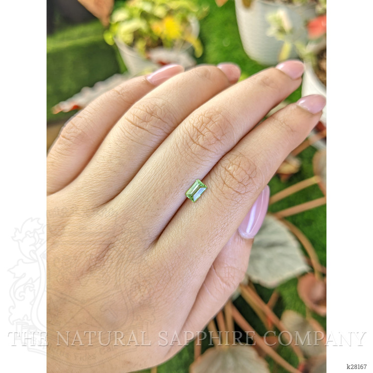 0.46 Ct. Green (Lime Green) Peridot from Pakistan