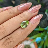 2.13 Ct. Green (Lime Green) Peridot Life Style