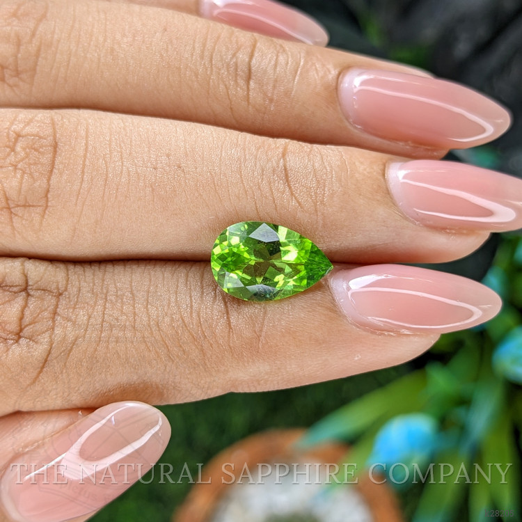 2.92 Ct. Green (Lime Green) Peridot