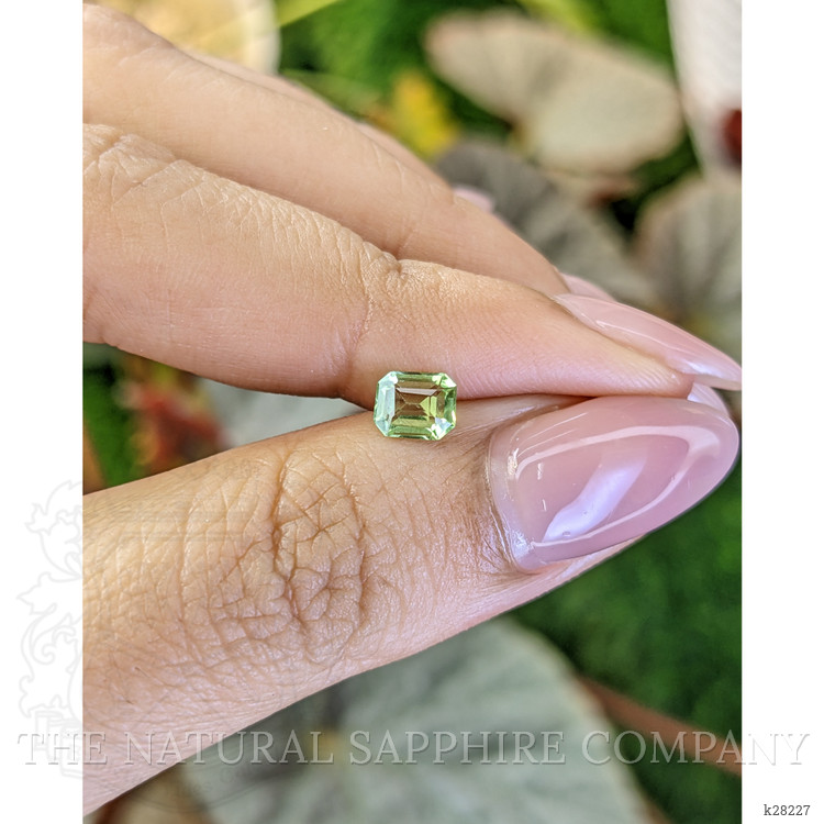 0.53 Ct. Green (Lime Green) Peridot from Pakistan