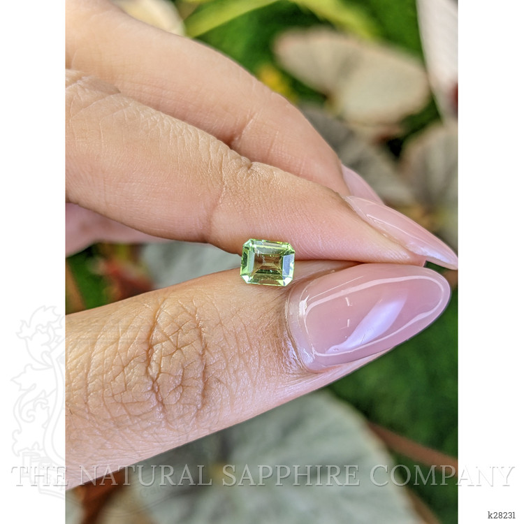 0.75 Ct. Green (Lime Green) Peridot from Pakistan