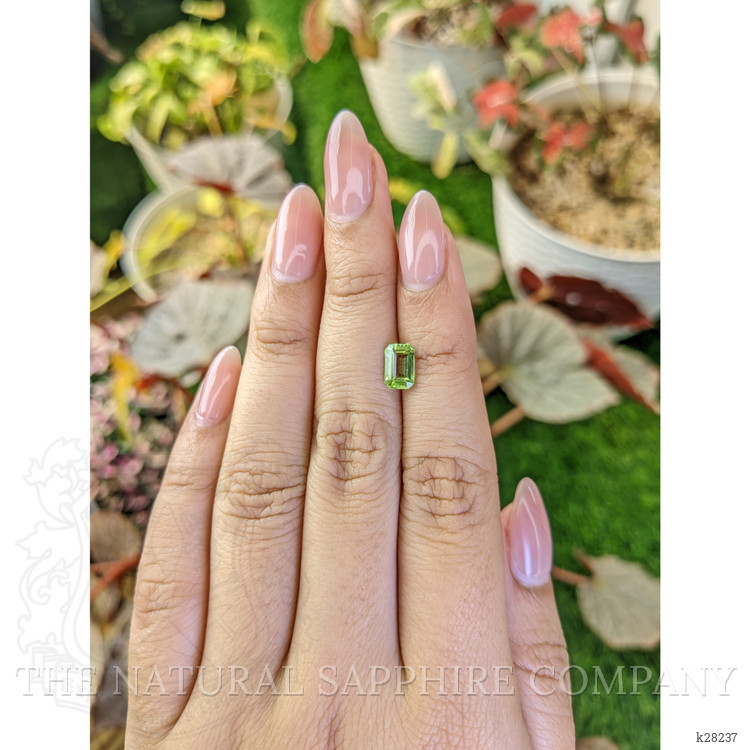 1.03 Ct. Green (Lime Green) Peridot from Pakistan