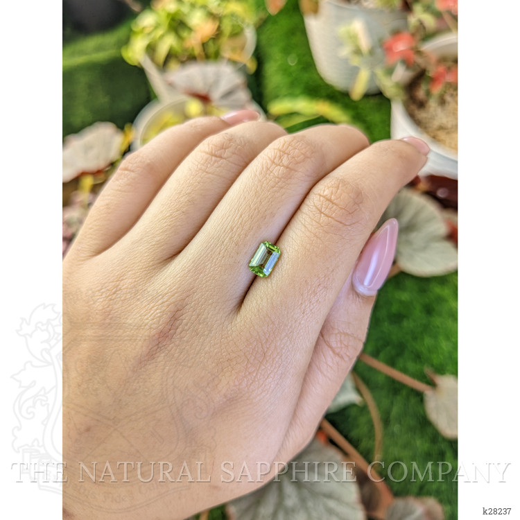 1.03 Ct. Green (Lime Green) Peridot from Pakistan