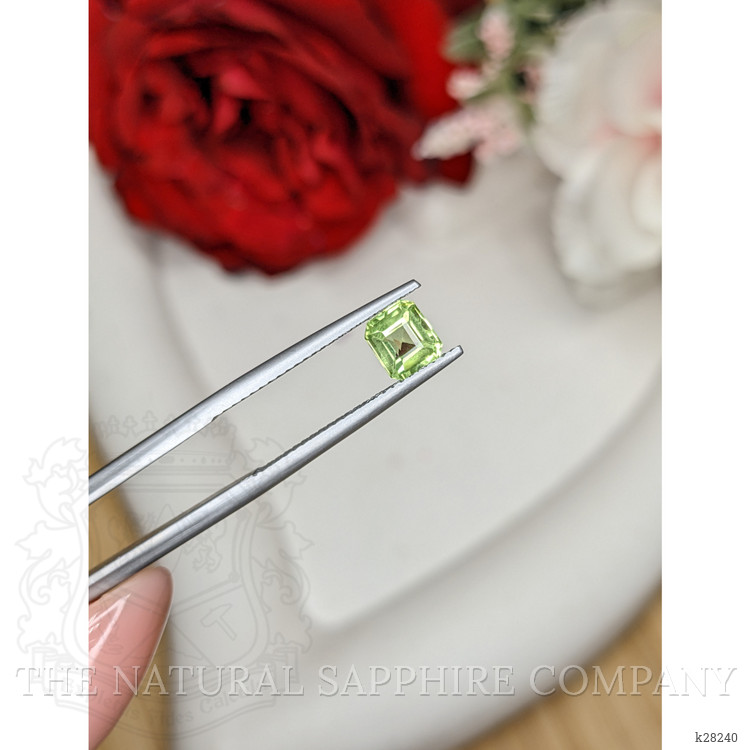 0.76 Ct. Green (Lime Green) Peridot from Pakistan