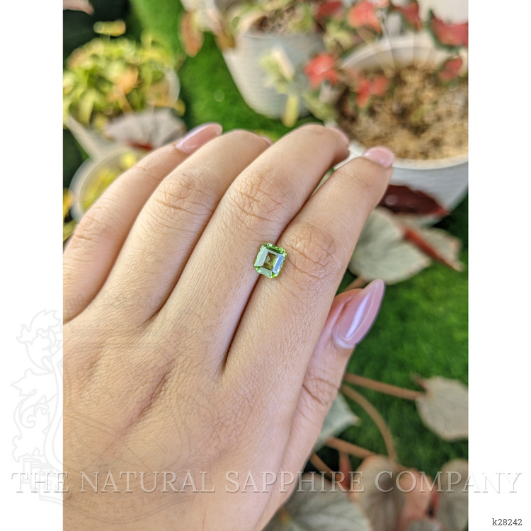 1.16 Ct. Green (Lime Green) Peridot from Pakistan