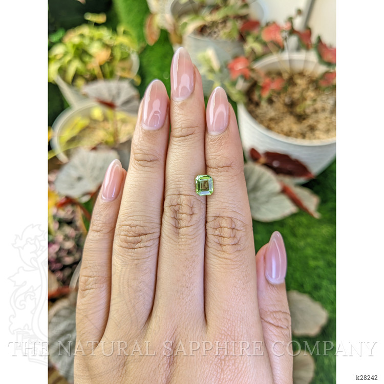 1.16 Ct. Green (Lime Green) Peridot from Pakistan