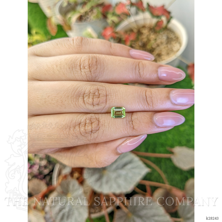 1.07 Ct. Green (Lime Green) Peridot from Pakistan
