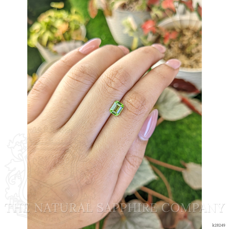 1.08 Ct. Green (Lime Green) Peridot from Pakistan
