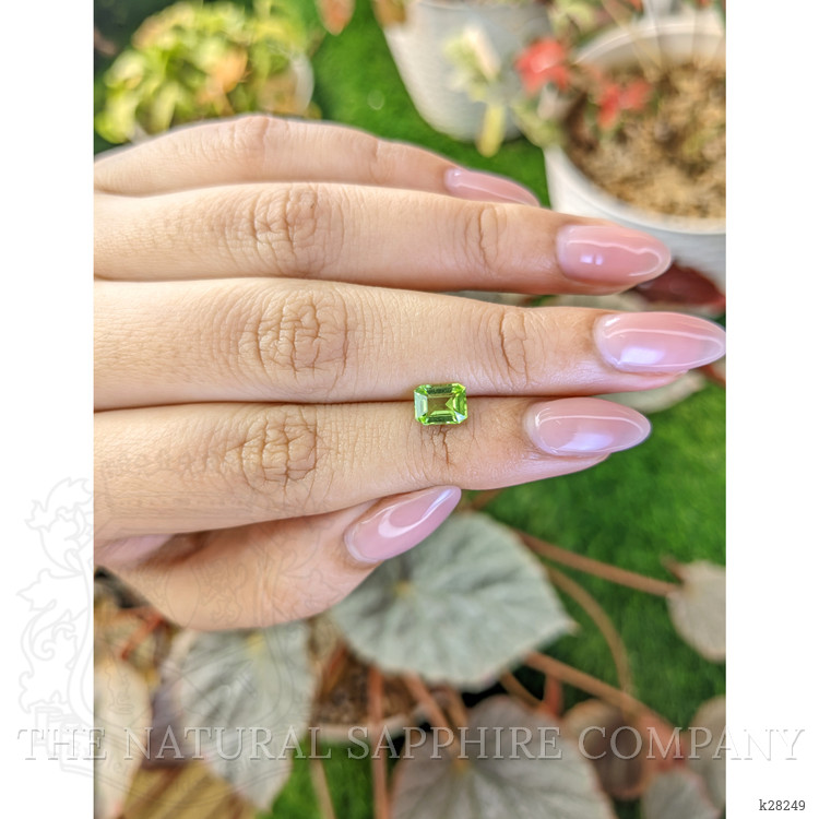 1.08 Ct. Green (Lime Green) Peridot from Pakistan