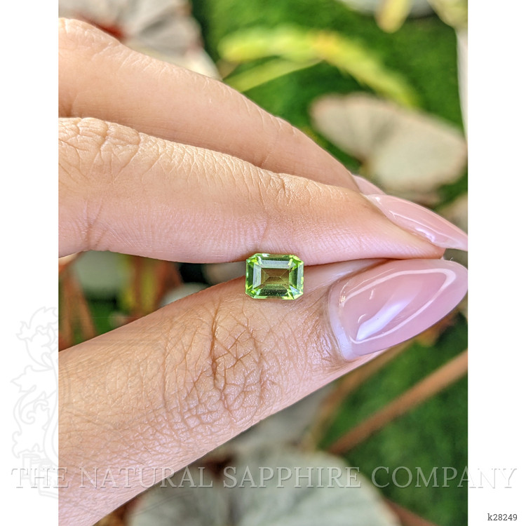 1.08 Ct. Green (Lime Green) Peridot from Pakistan