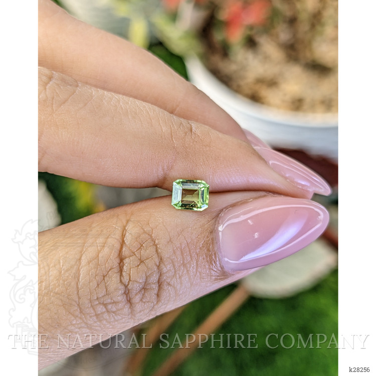 0.57 Ct. Green (Lime Green) Peridot from Pakistan