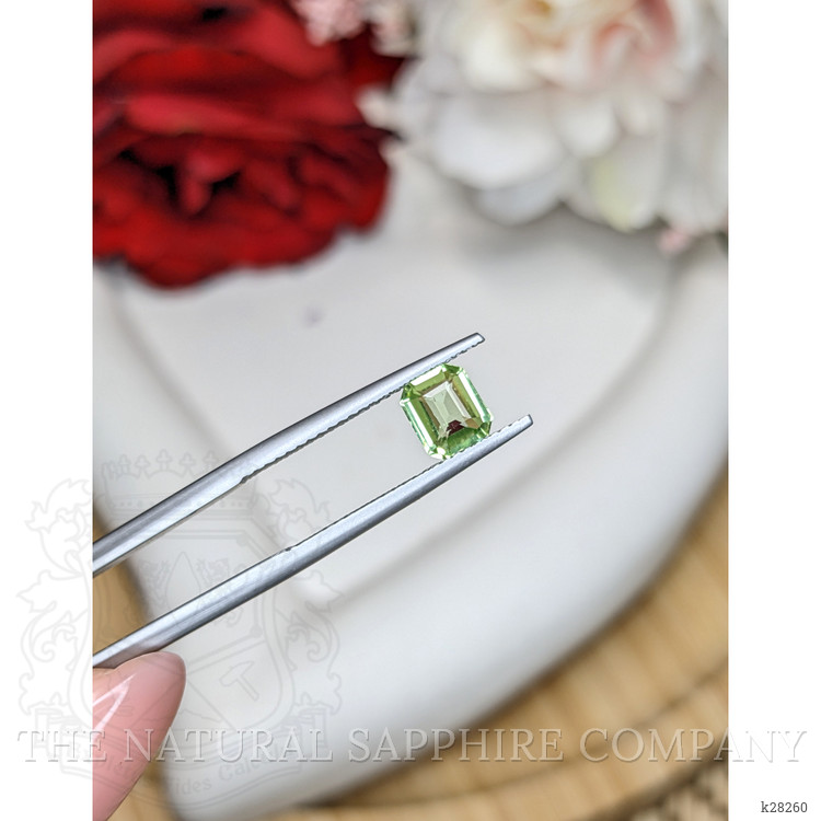 0.75 Ct. Green (Lime Green) Peridot from Pakistan