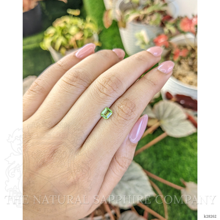 0.72 Ct. Green (Lime Green) Peridot from Pakistan