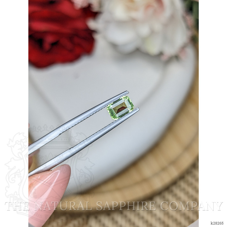 0.67 Ct. Green (Lime Green) Peridot from Pakistan