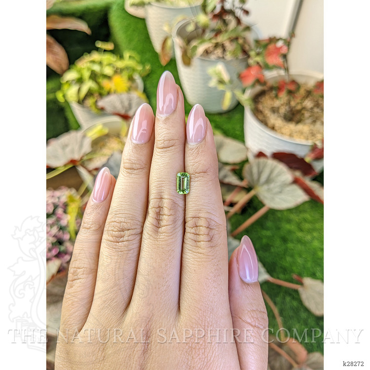1.14 Ct. Green (Lime Green) Peridot from Pakistan