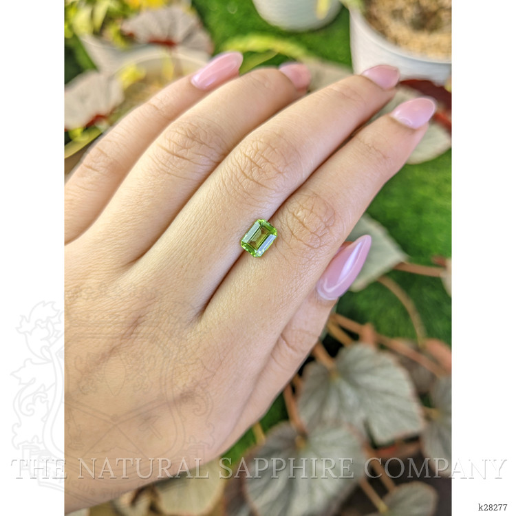 1.32 Ct. Green (Lime Green) Peridot from Pakistan