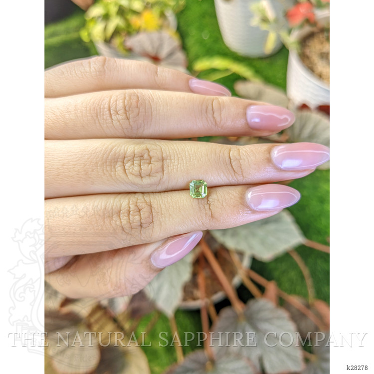 0.58 Ct. Green (Lime Green) Peridot from Pakistan