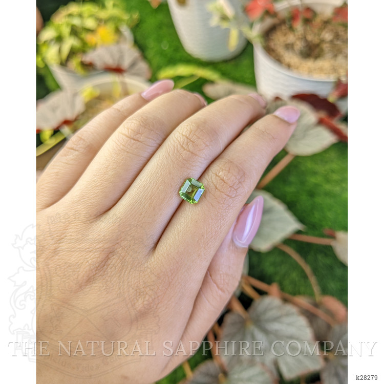 1.50 Ct. Green (Lime Green) Peridot from Pakistan